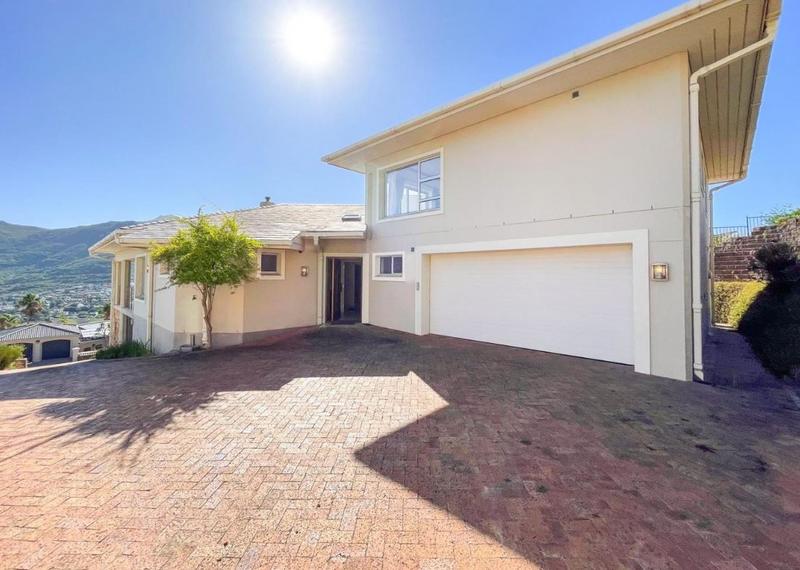 4 Bedroom Property for Sale in Hout Bay Western Cape